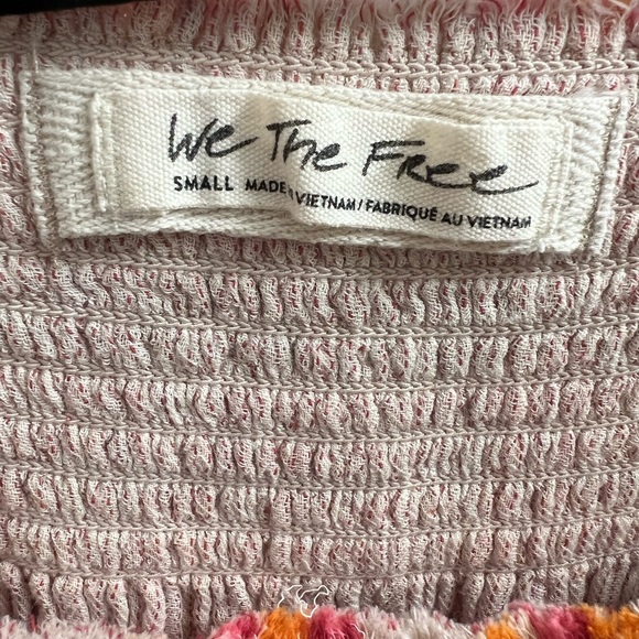 Free people top. Perfect condition. Worn 1-2 times only. Size small - Picture 3 of 3